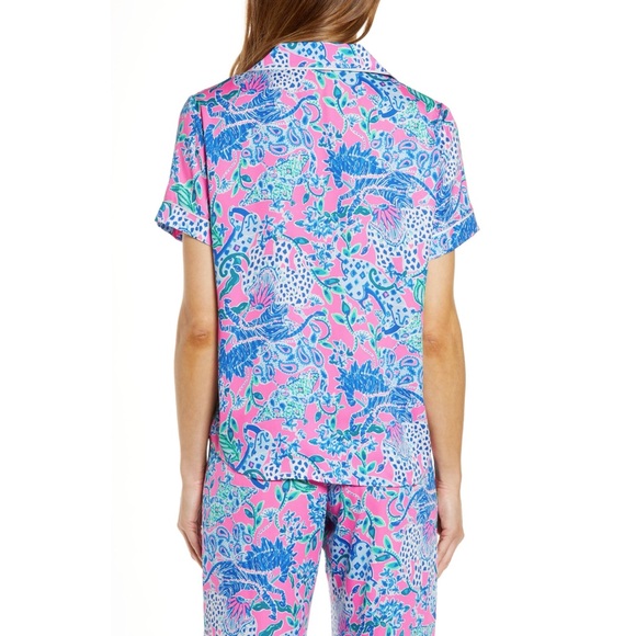 Lilly Pulitzer Untamed Hearts Blouse or PJ Top - Picture 4 of 4
